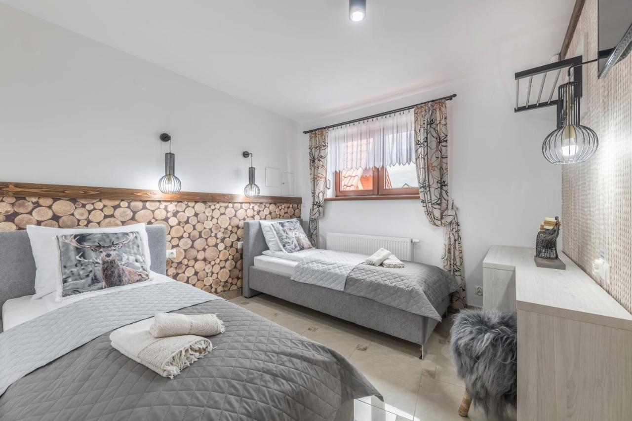 Bed and Breakfast Bialy Jelen Z Basenem I Jacuzzi Ostrowsko Экстерьер фото
