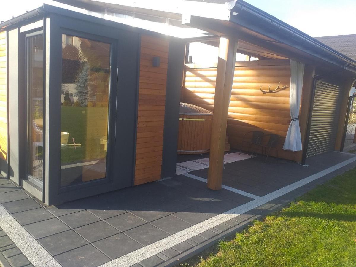 Bed and Breakfast Bialy Jelen Z Basenem I Jacuzzi Ostrowsko Экстерьер фото